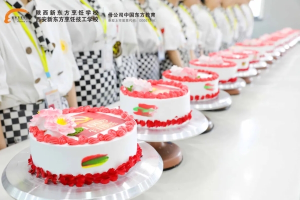 陕西新东方热烈祝贺中国共产党建党100周年